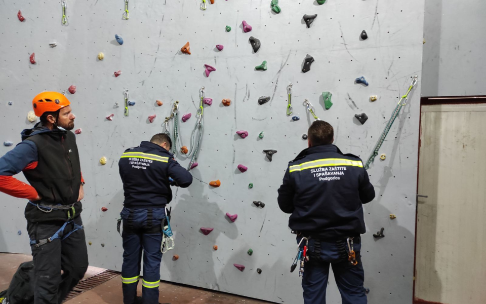 Podgorica: Počela posebna obuka alpinističkog tima Službe zaštite i spašavanja