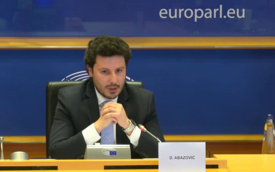 Abazović: Vakcine iz EU stižu 31. marta