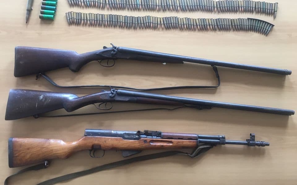 Cetinjska policija oduzela tri puške i municiju
