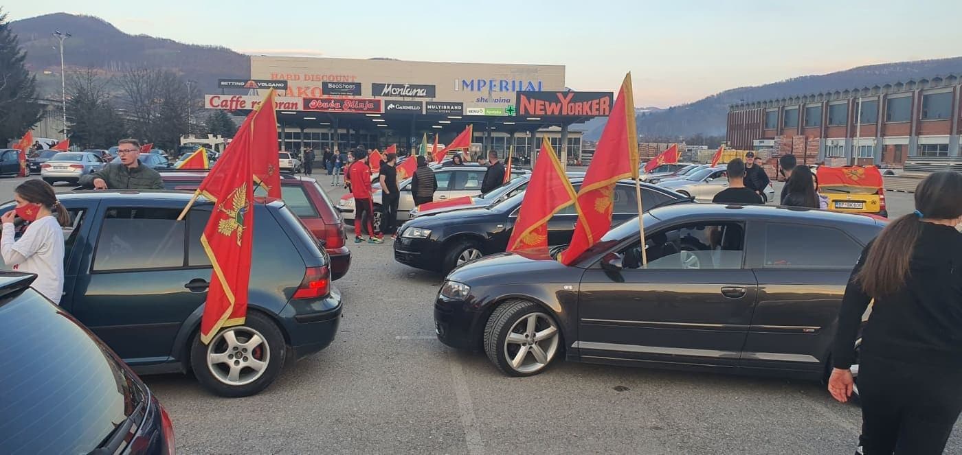 Patriotska auto kolona i u Herceg Novom