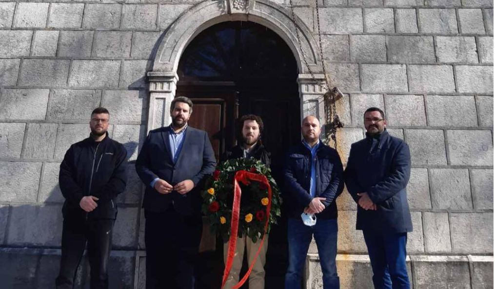Grupa građana položila vijenac: “Svome kralju viteškome. Građani Crne Gore i Cetinja”
