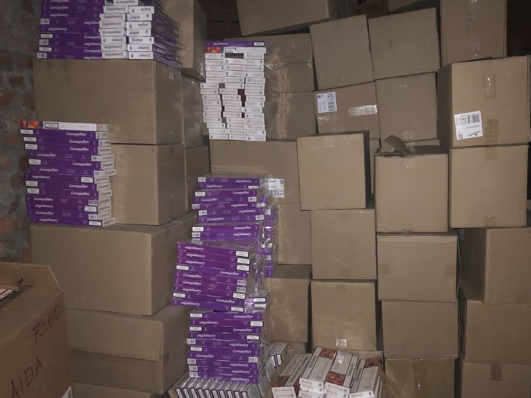 UP: Pronađeno 100 paketa cigareta bez akciznih markica