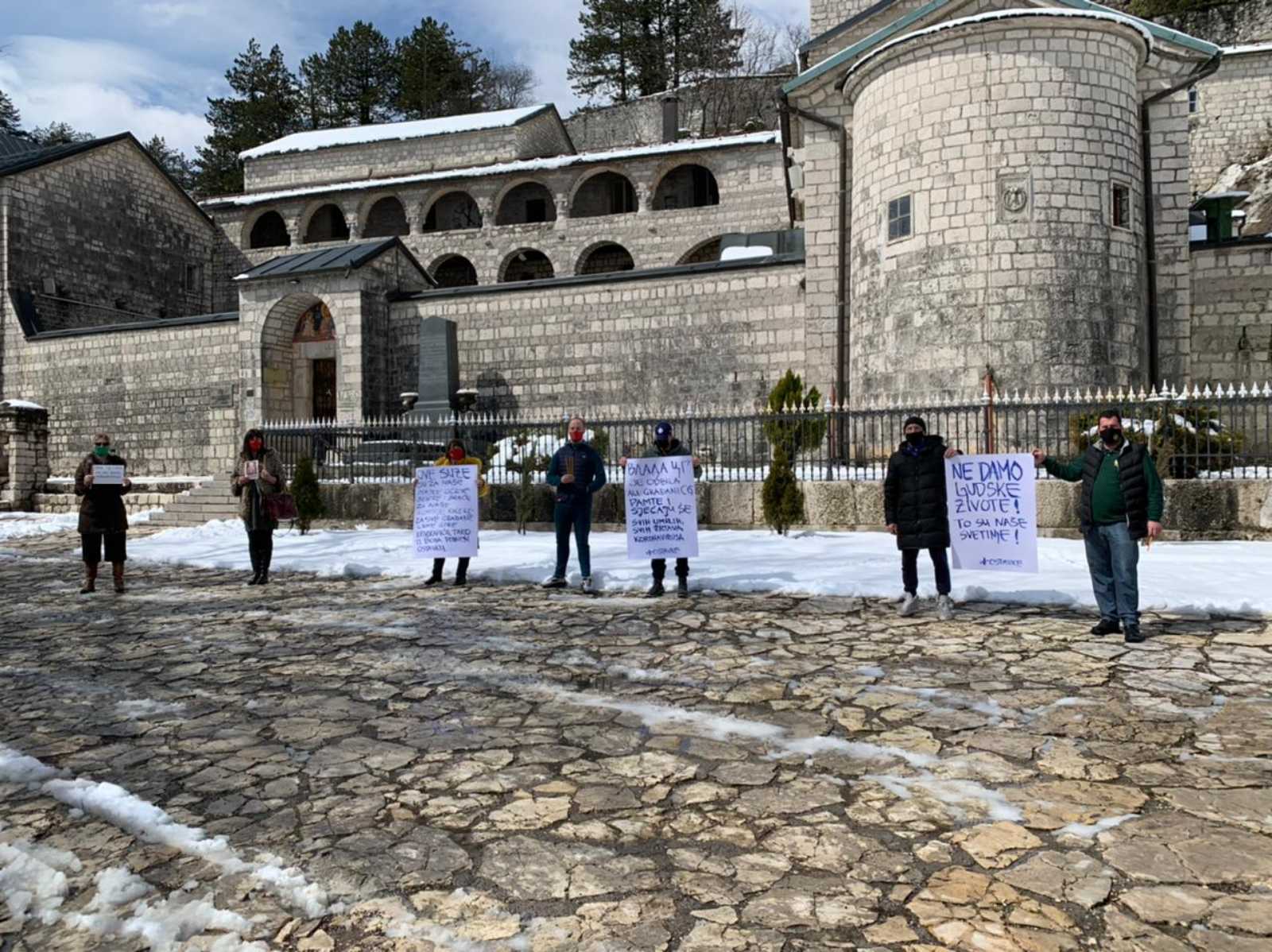Cetinjani poručuju: Iako je Vlada odbila, građani se sjećaju i pamte