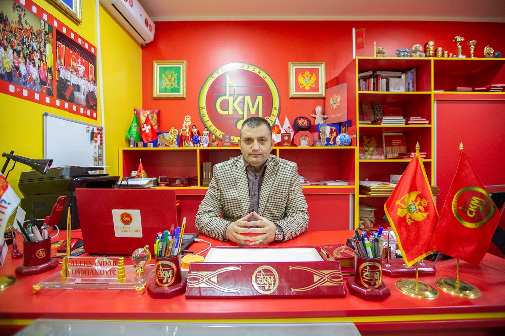 Damjanović: Srpski pop Gojko Perović nastavlja da širi laži