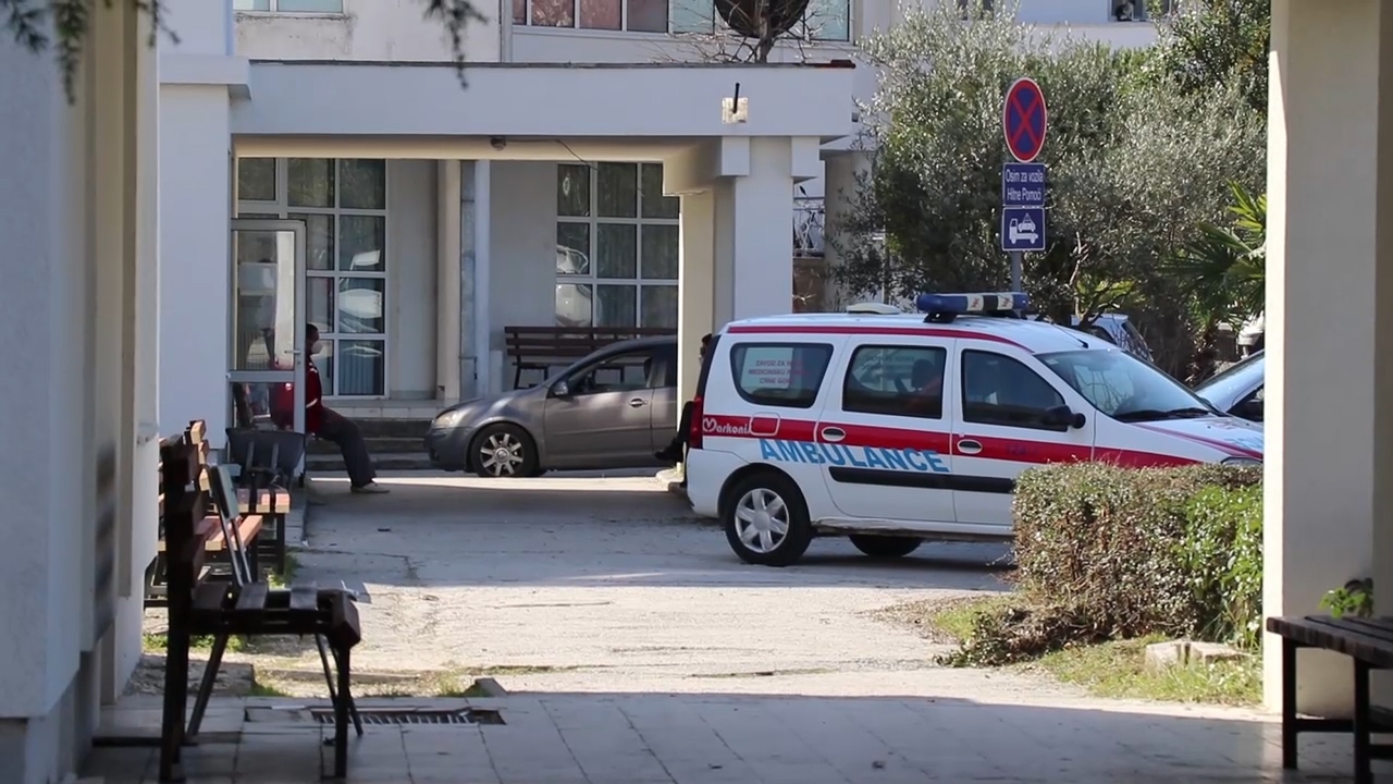 Povećava se broj zaraženih u Ulcinju: „Dok se političari prepucavaju, narod umire“