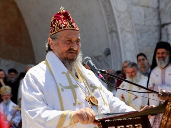 Preminuo umirovljeni vladika Atanasije