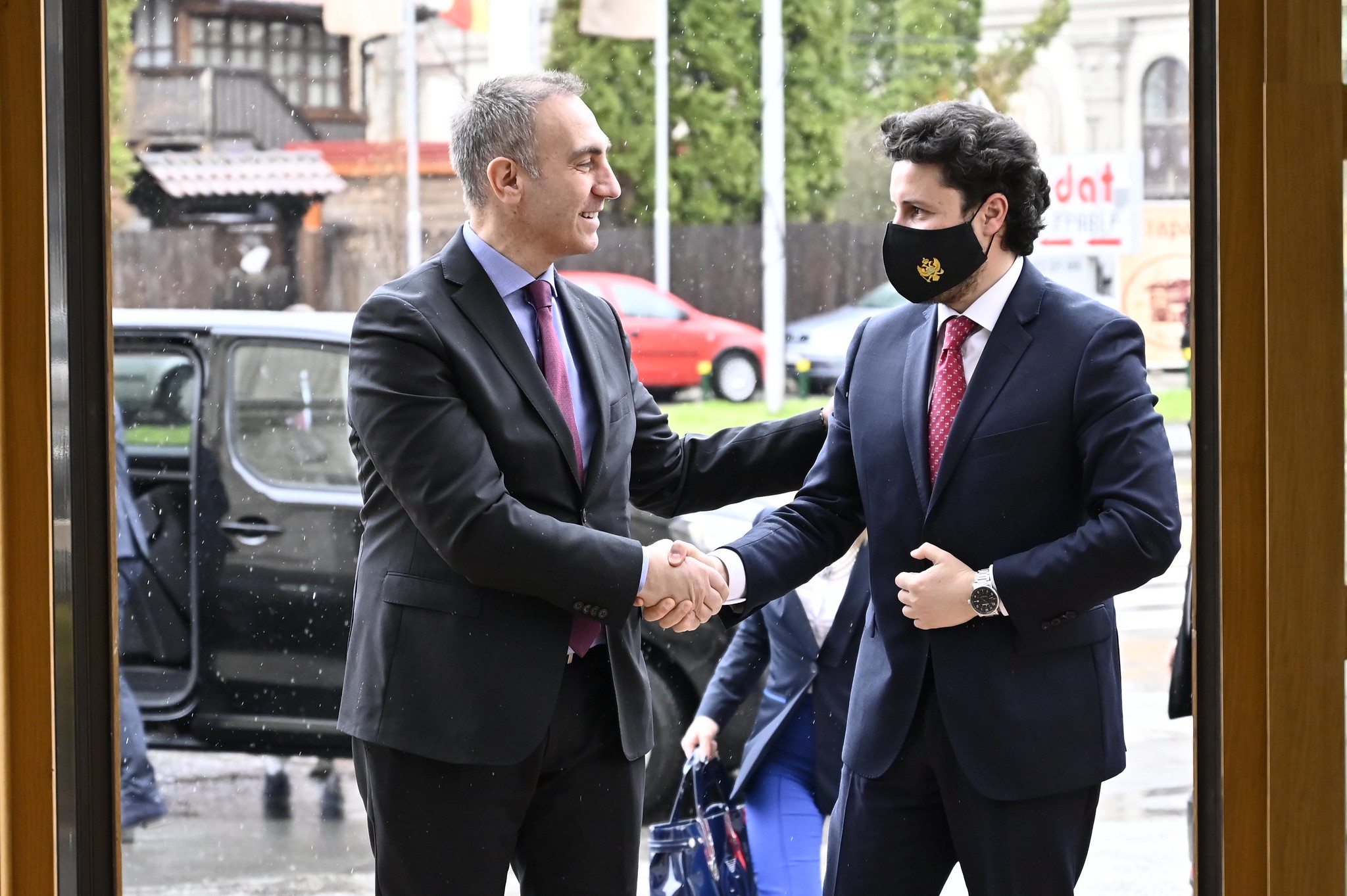 Abazović na sastavku sa Grubijem: Pozivam građane Sjeverne Makedonije da ljetuju u Crnoj Gori