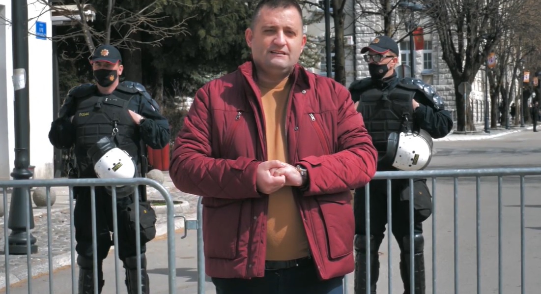 CKM: Izvršna vlast na Cetinju ogradama i policijom štitila crn obraz (VIDEO)