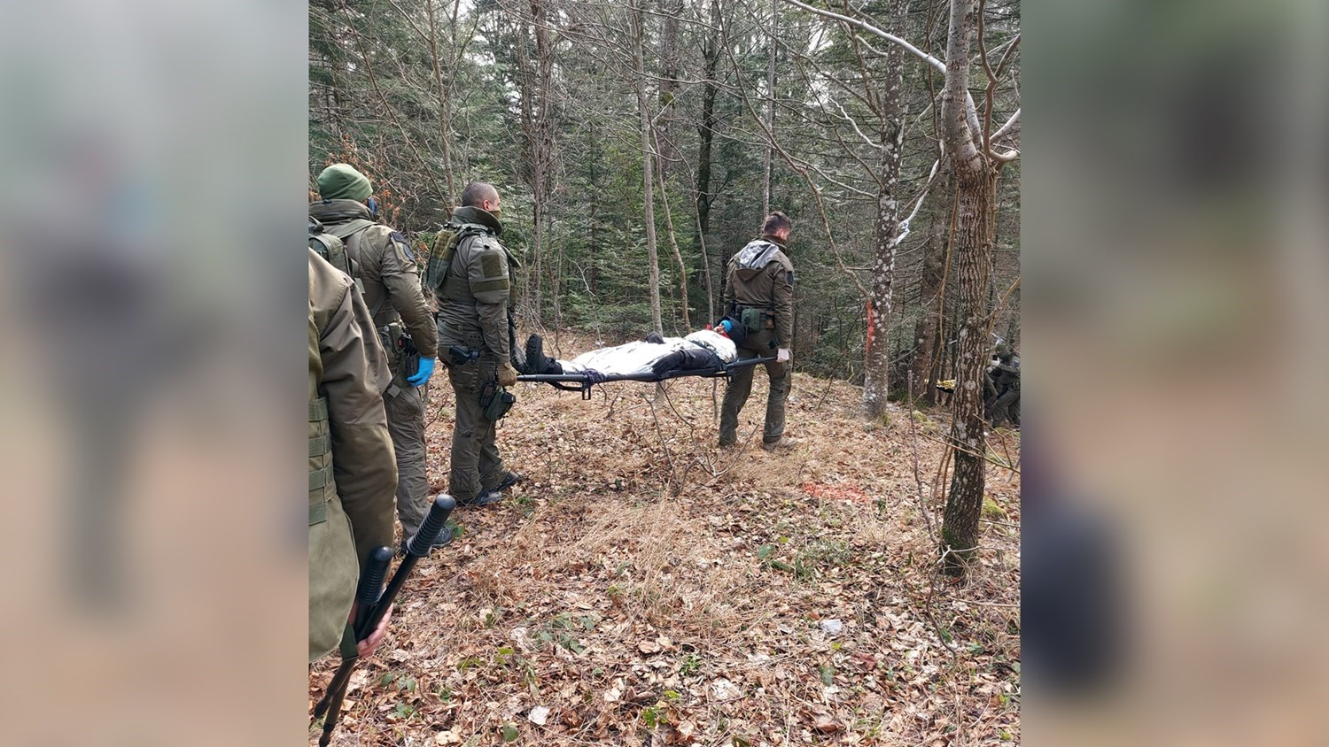 (VIDEO) Hrvatska: Migranta ubila mina, policija satima izvlačila 10 osoba iz minskog polja