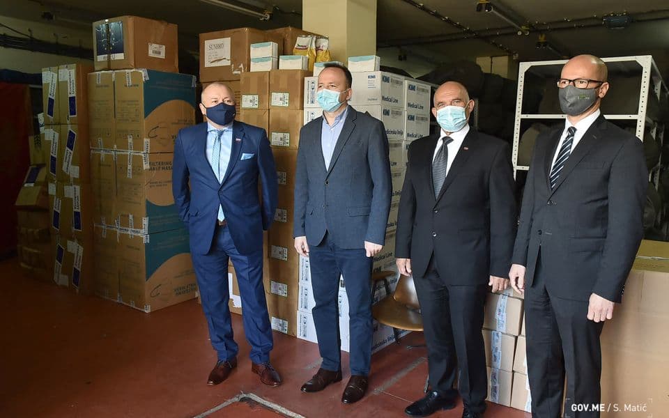 Slovenija donirala maske i dezinfekciona sredstva