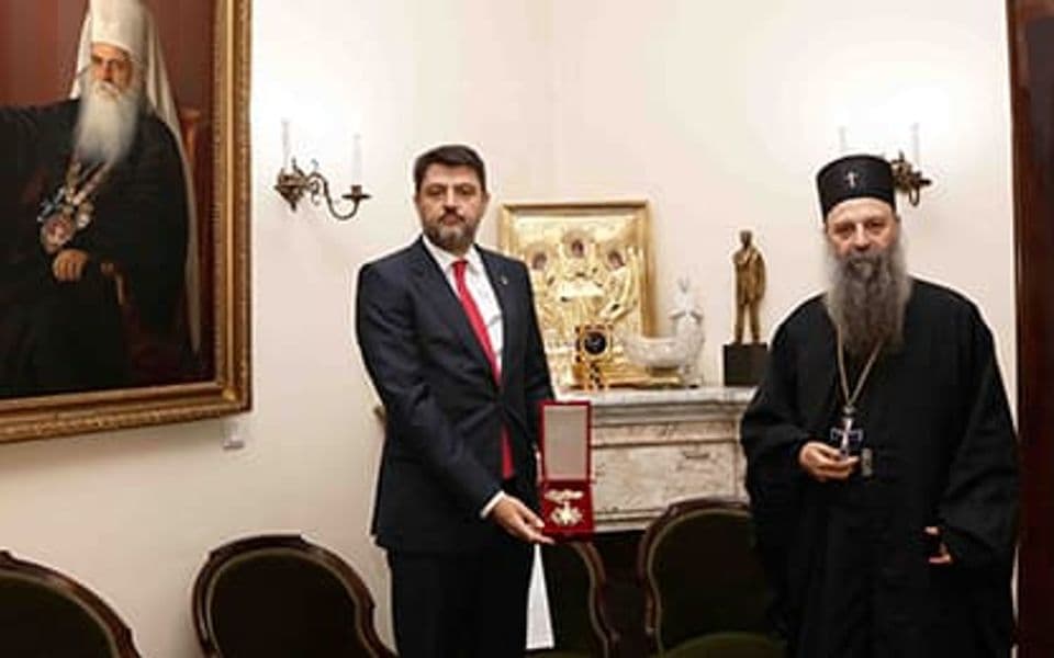 Za Crnu Goru persona non grata, za Porfirija i dalje ambasador