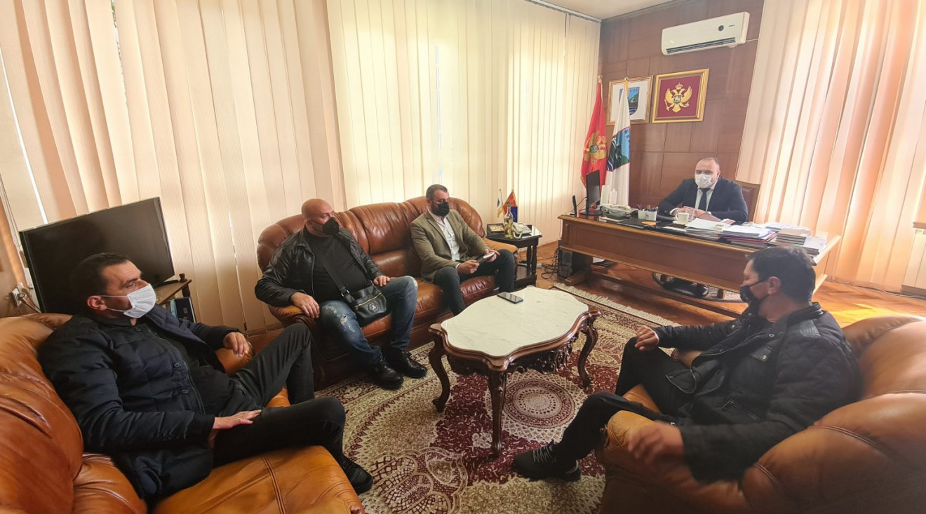 Opština Berane će pomoći izgradnju vodovoda i asfaltiranje puta na Lokvama