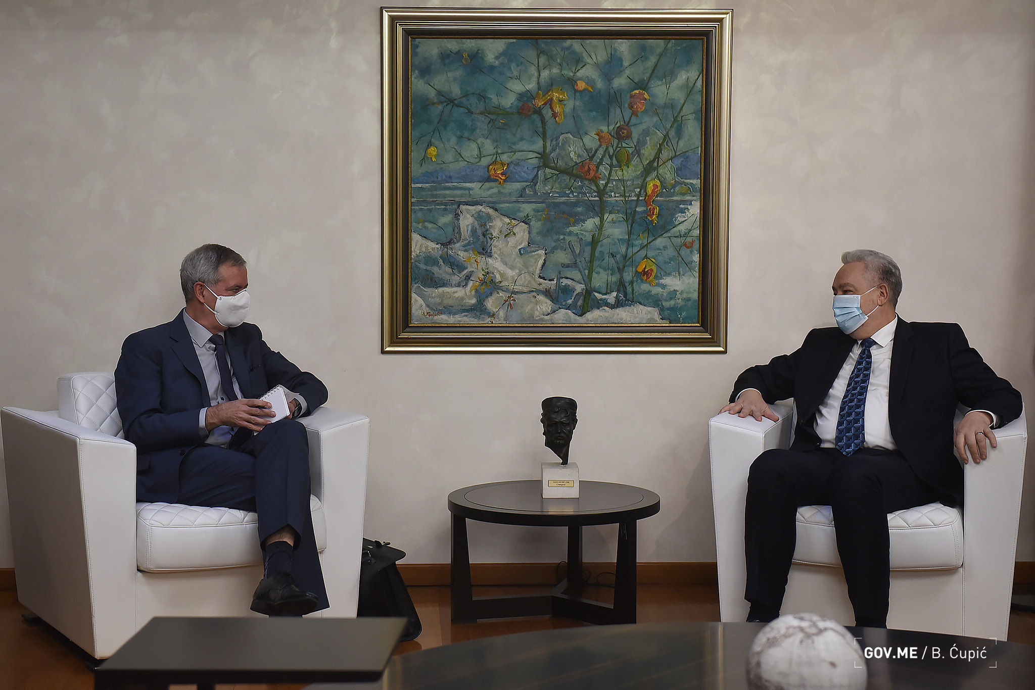 Krivokapić – Adam: Zalaganje Vlade da održi društvenu ravnotežu i da se ogradi od svih ekstremizama