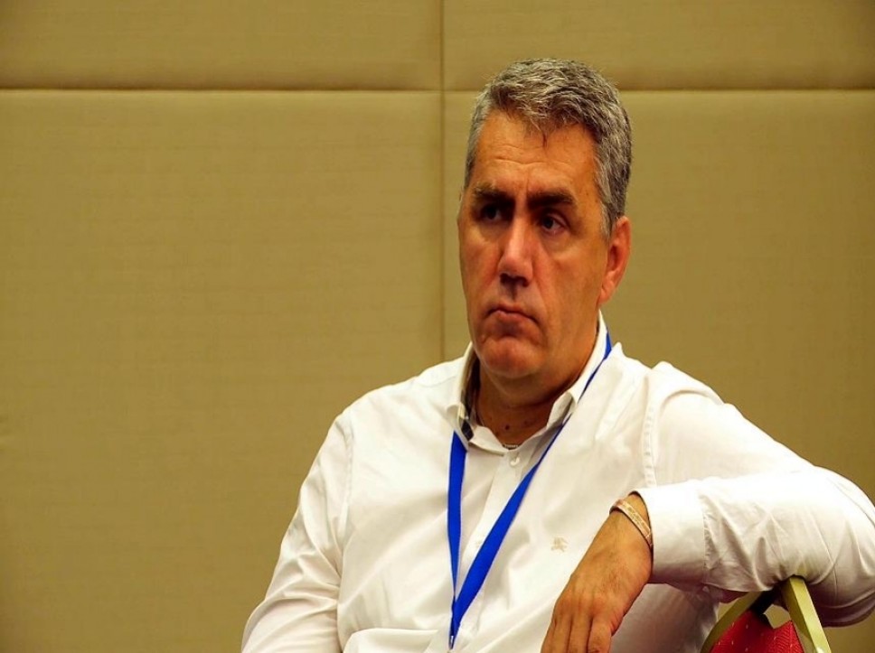 Ispituju da li se Doderović neakademski ponašao