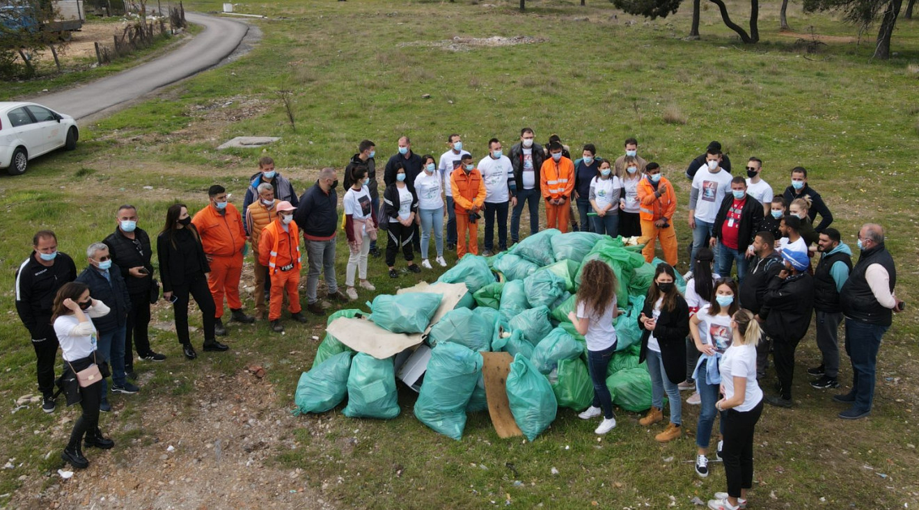 Glavni grad obilježio Dan planete: Akcija čišćenja, nove sadnice u parku na Koniku