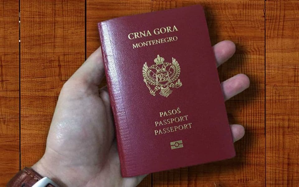 Crnogorci mogu u 124 zemlje bez vize