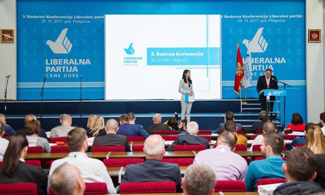 LP: Građani se dvoume oko vakcinacije, državni funkcioneri da daju primjer
