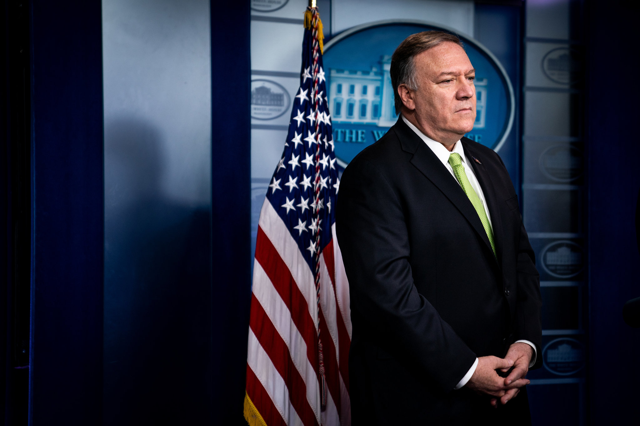 SAD: Majk Pompeo više od 100 puta zloupotrebio položaj