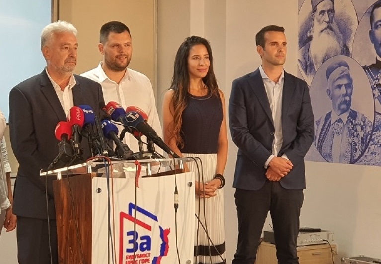 UP za STANDARD: Policija obezbjeđuje članove uže porodice Premijera, pored vozila UP mogu se koristiti službena vozila u vlasništvu državnih organa