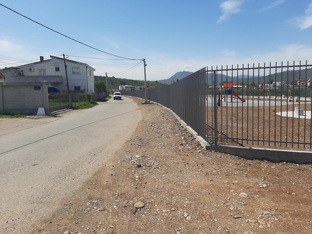 Mještani Dahne traže trotoar u dijelu ulice Kolovrat