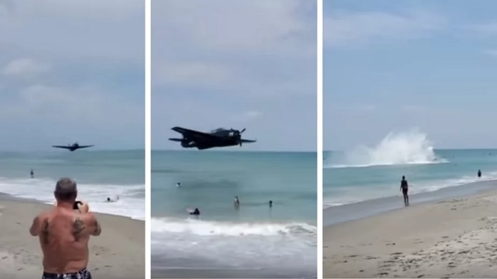 Avion se srušio u okean pored plaže, koja je bila prepuna ljudi (VIDEO)