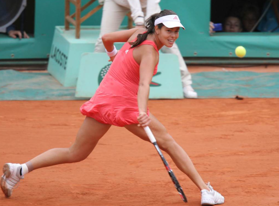ANA IVANOVIĆ PRODAJE HALJINU koju je nosila kada je osvojila titulu!