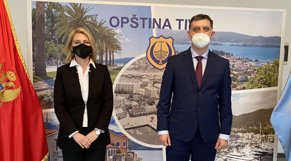 Injac i Komnenović: Školski brod Jadran se vraća na Pine