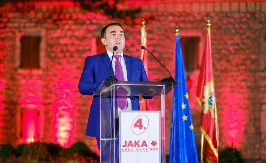 Đurašković pisao Abazoviću: Da li je Vlada, usvojila Predlog Temeljnog ugovora sa Srpskom pravoslavnom crkvom?