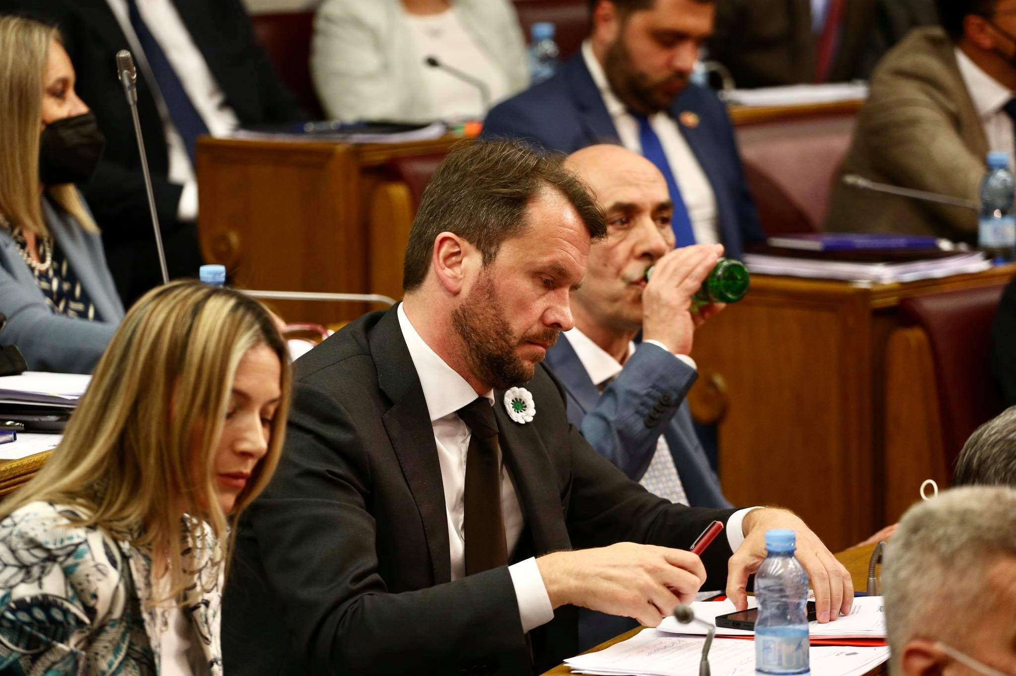Konjević Milatoviću: Ne trčite ministre, populizam košta