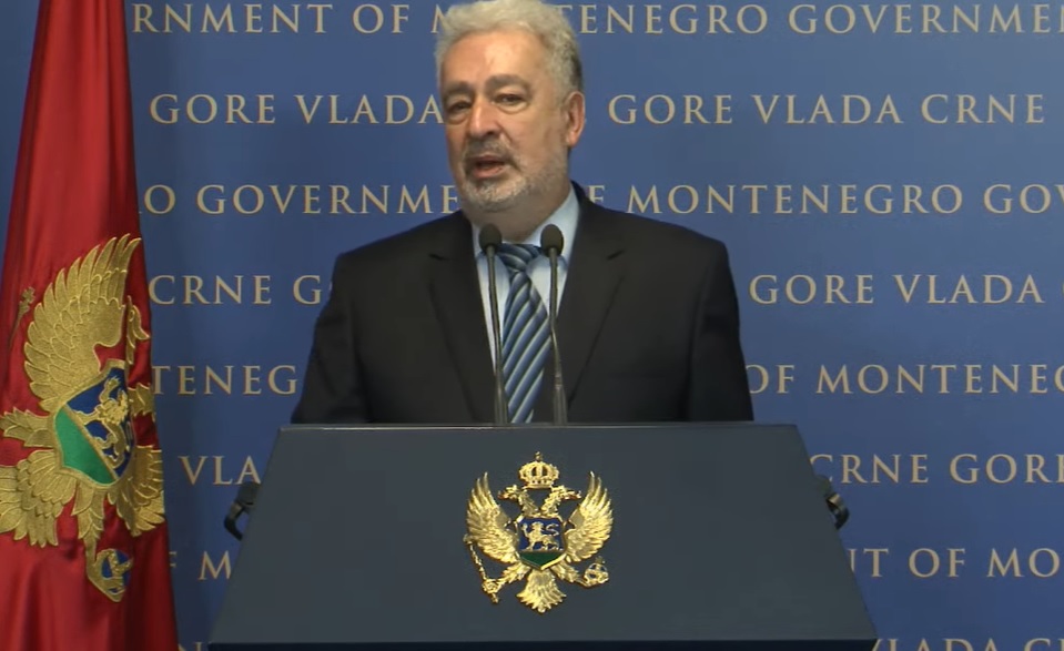 Krivokapić: Vlada neće hapsiti sveštenike, vjerski obredi ne mogu se svesti na zemaljsku priču poštovanja epidemioloških mjera