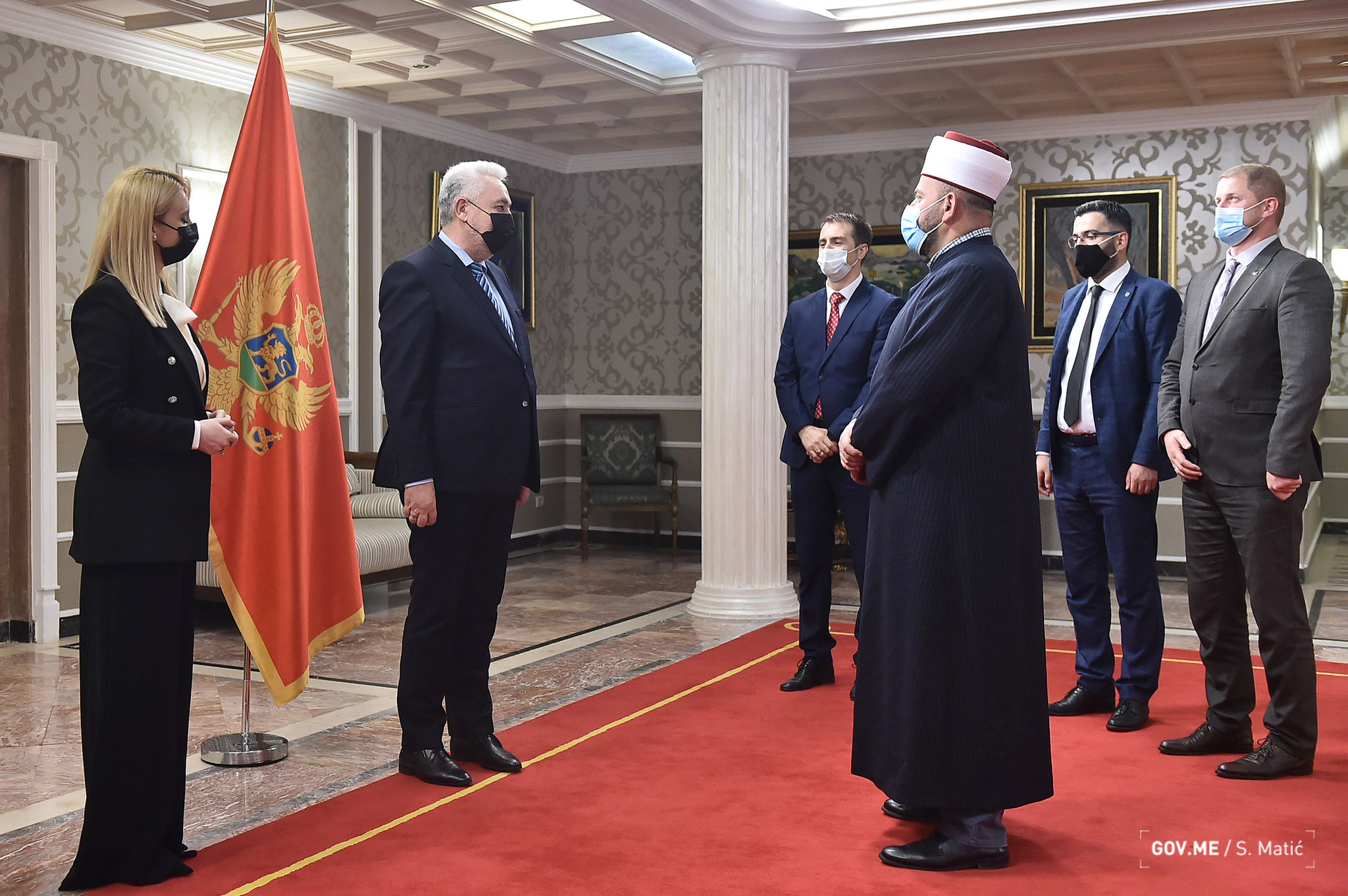 Krivokapić na iftaru sa reisom Fejzićem: Ramazan mjesec blagodati, mira i praštanja