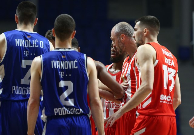 Zvezda prijeti i zove navijače: Opljačkani smo u Morači