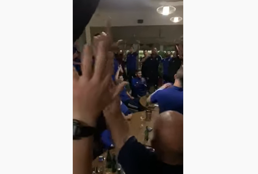 VIDEO: Ovako su fudbaleri Budućnosti proslavili titulu: Da se vratim Crnoj Gori, đe me stara majka čeka…