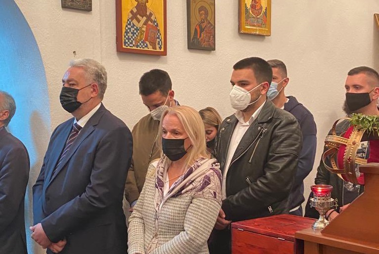 Krivokapić sa porodicom na Vaskršnjoj liturgiji