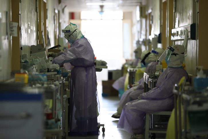 SAD: Više istraživača u Vuhanu hospitalizovano krajem 2019.