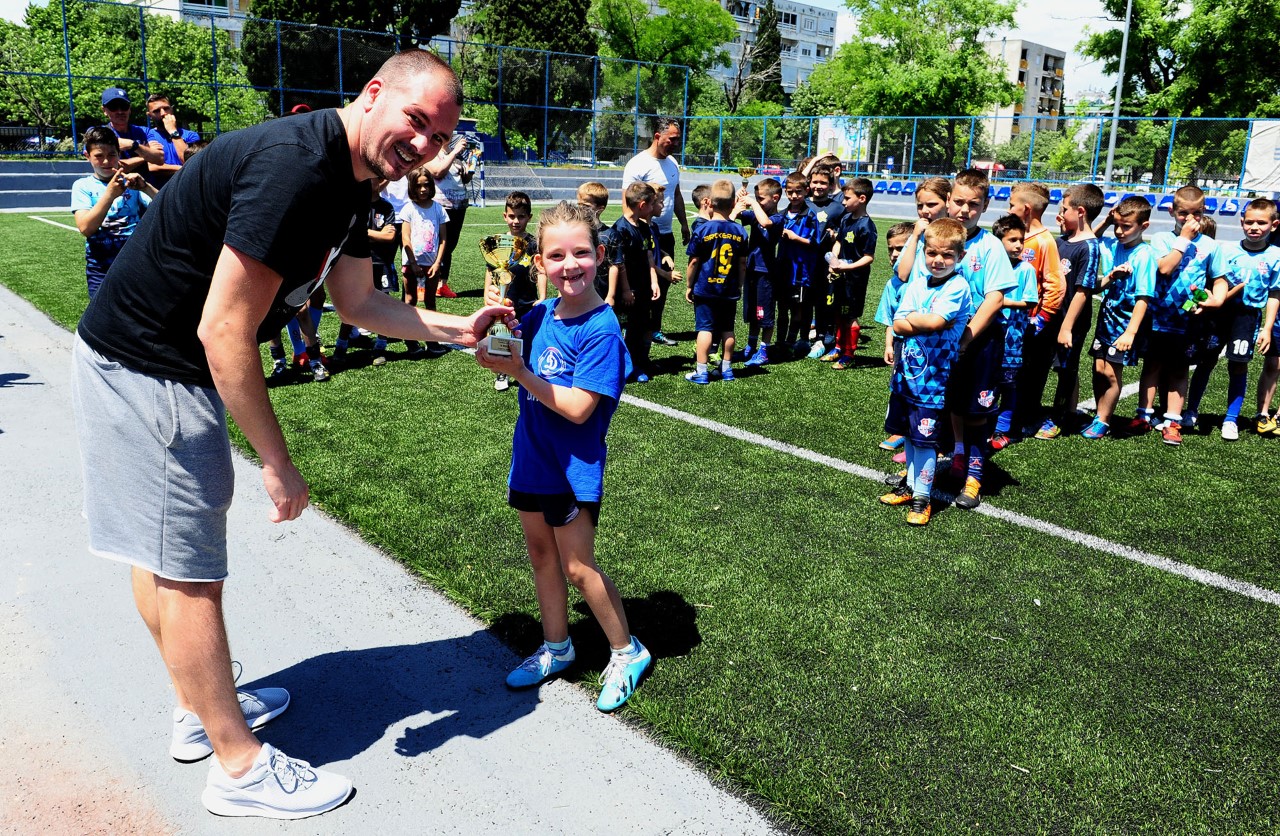 Nova sportska škola i Glavni grad priredili događaj za najmlađe: Smotra fudbalskih nada u organizaciji Dinama