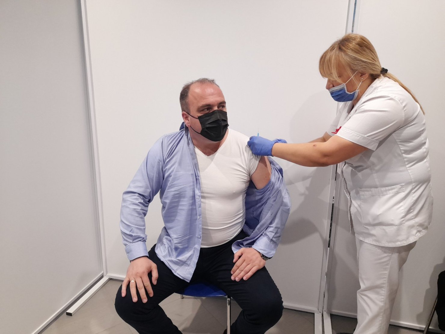 Predsjednik Opštine Berane Tihomir Bogavac se vakcinisao