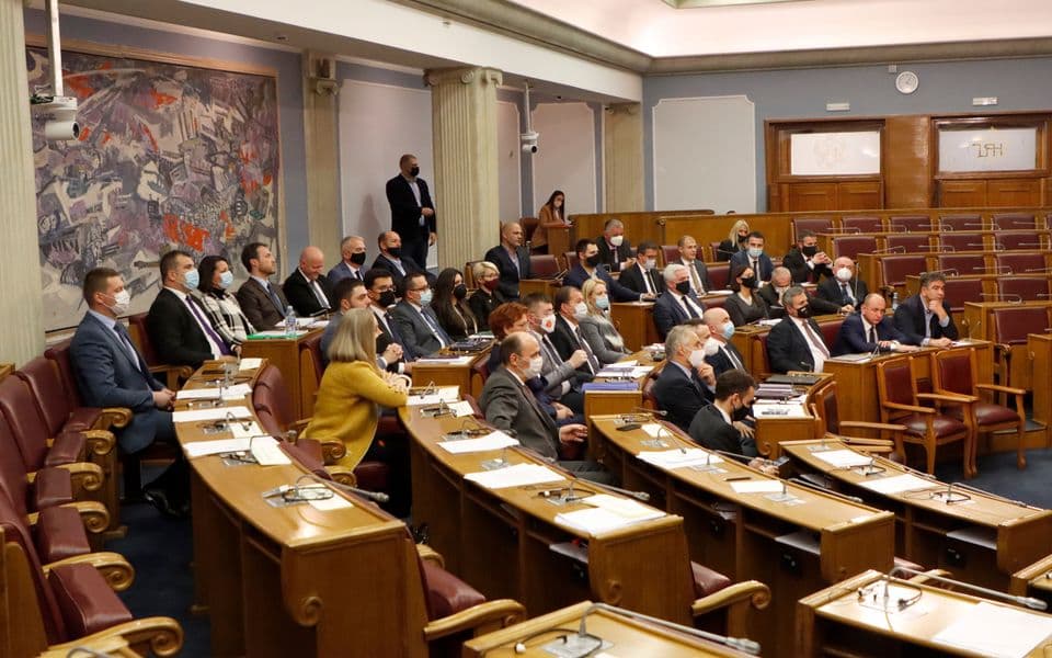 Pet plata iznad dvije hiljade eura