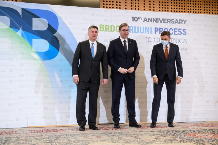 Vučić: Na samitu u Sloveniji bilo riječi o promjeni granica, Srbija za postojeće