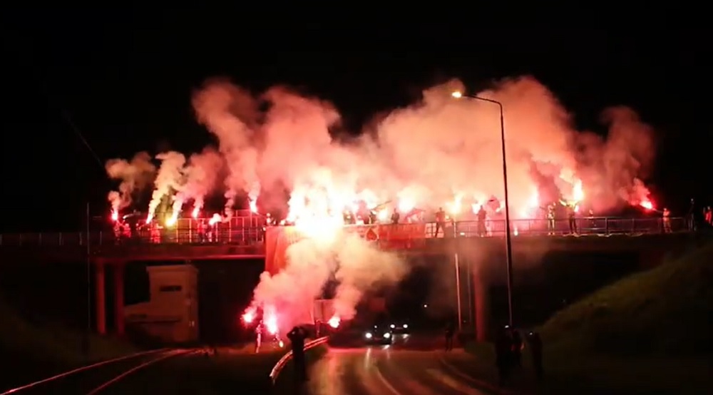 (VIDEO) BAKLJADA – Patriote Bijelo Polje obojile nebo u crveno