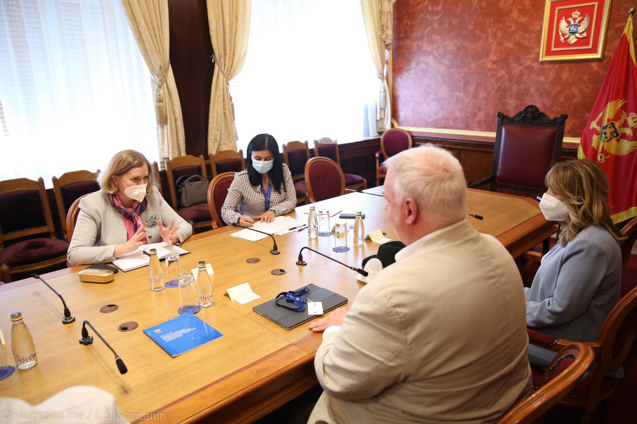 Bošnjak i Radulović zadovoljni zbog inicijative da se riješi problem crvenog mulja i saniraju negativni efekti na životnu sredinu