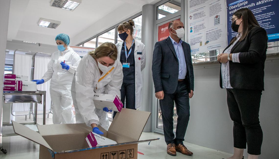 CAZAS donirao podgoričkom Domu zdravlja brze antigenske testove