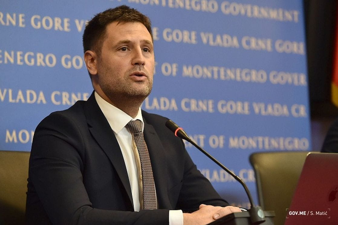 To Montenegro za Standard: U prihod se ne uključuju aerodromske takse jer to nije prihod avio kompanije