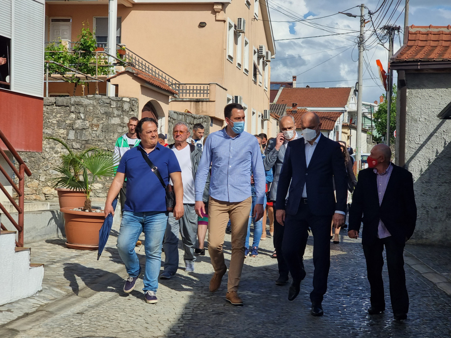 (VIDEO) Još jedna ulica u srcu stare Podgorice dobila novi izgled u autentičnom duhu