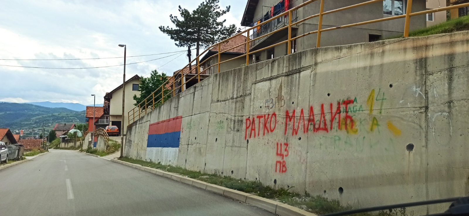 U Pljevljima osvanuo natpis Ratko Mladić