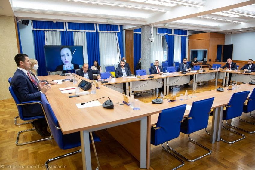 BOJKOT “ČUVA” POSLANIKE: Administrativni skida imunitet poslanicima vladajuće većine, ali ne i Ivanoviću?