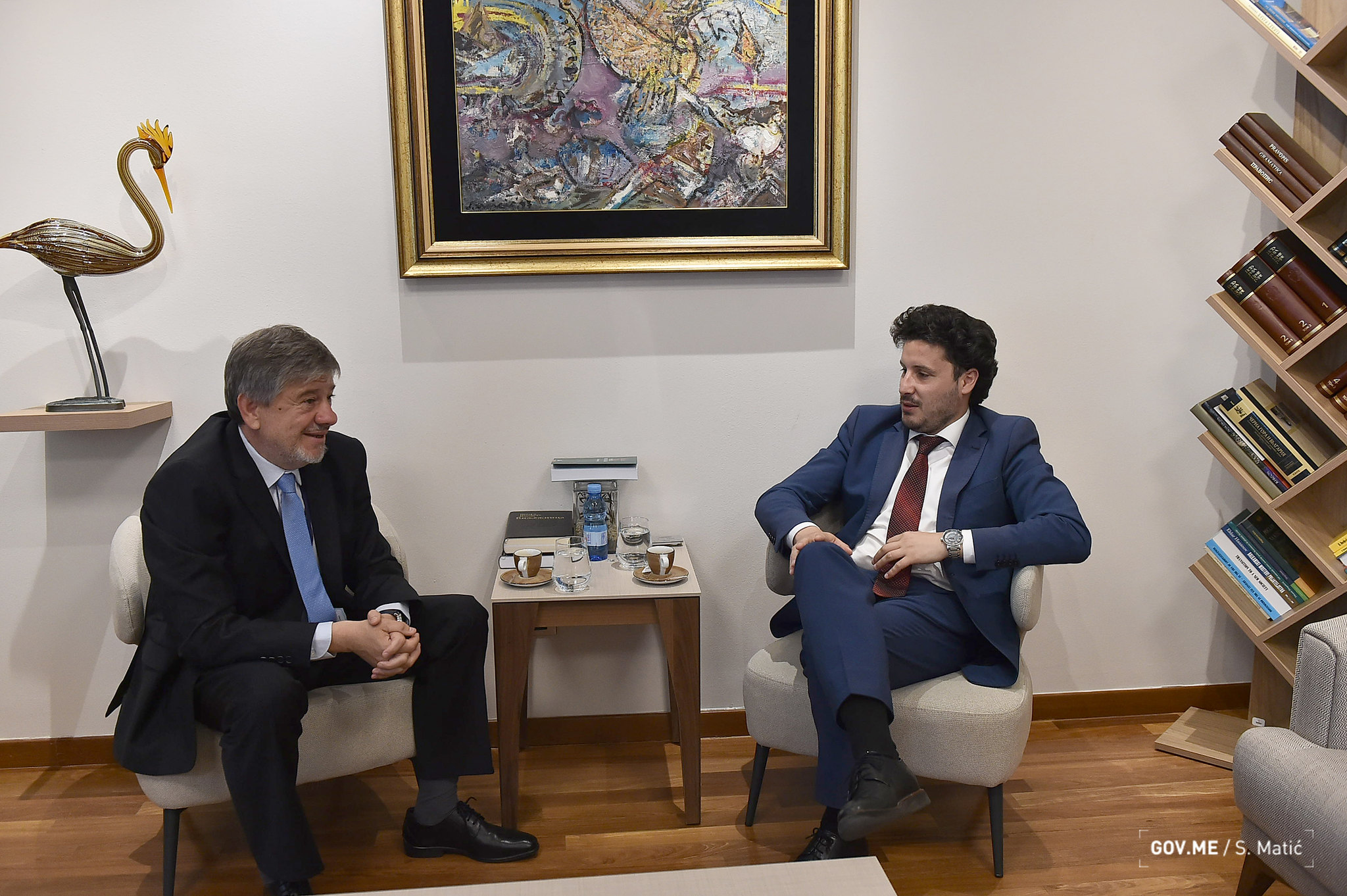 Abazović sa Hisom: Unutrašnjim reformama do ekonomski i bezbjednosno stabilnijeg regiona