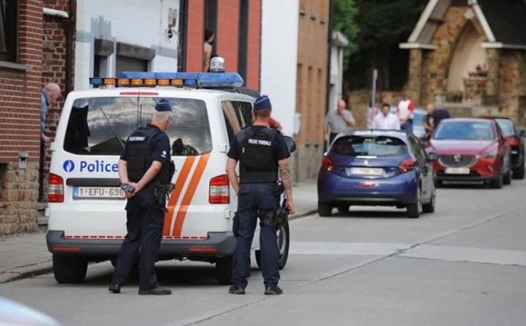 Pet muškaraca silovalo 14-godišnjakinju, nesrećna djevojčica se ubila