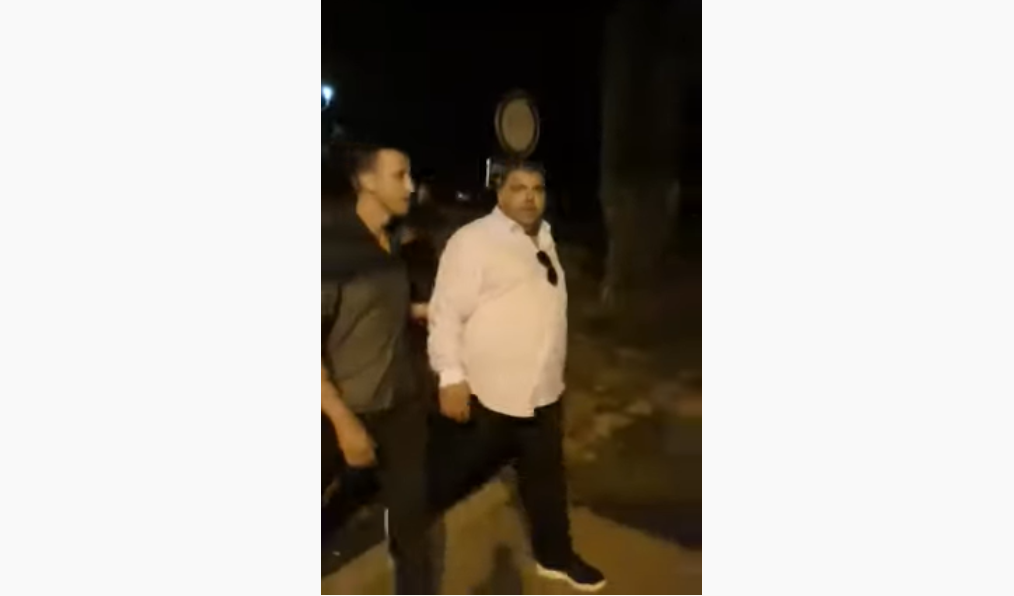 (VIDEO) Cetinjani otjerali direktora Komunalnog Budva Predraga Ivanovića i njegovu budvansku ekipu iz Cetinjskog manastira