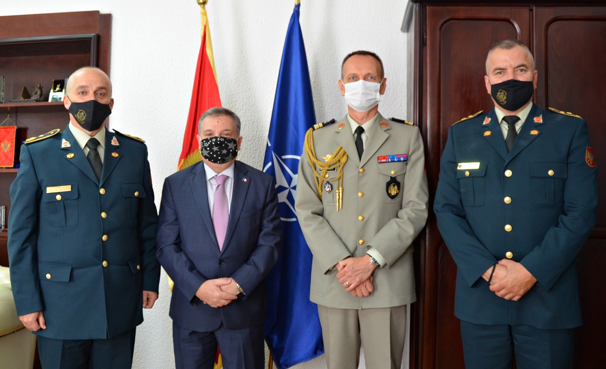 Đurović sa ambasadorom i izaslanikom odbrane Francuske: Unaprijediti saradnju vazduhoplovstava i mornarica Crne Gore i Francuske